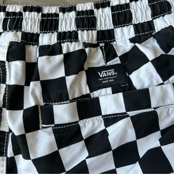 VANS RANGE RELAXED  SHORT CHECKERED - Picture 10 of 11